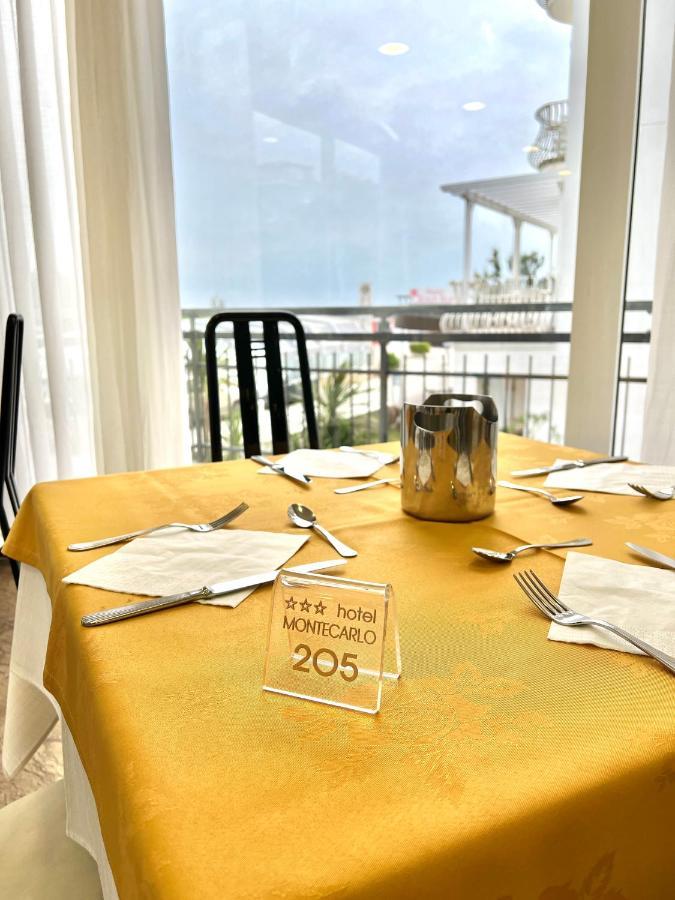 Hotel B&B Montecarlo Мілано-Маріттіма Екстер'єр фото